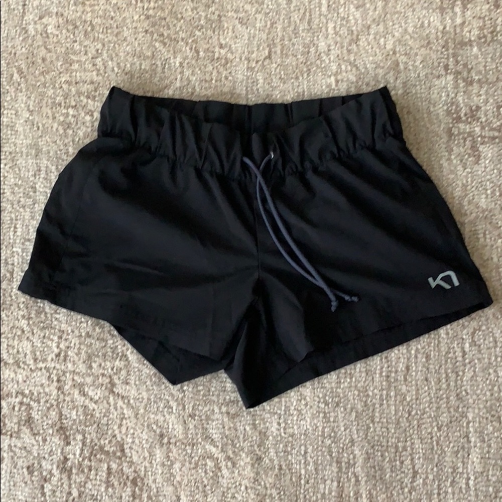 Running shorts